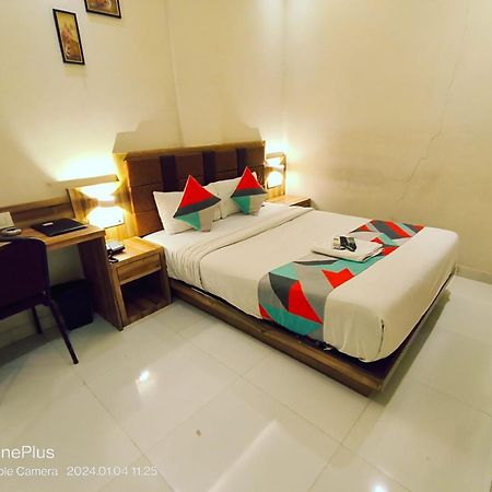 Gateway Inn Mumbai Bagian luar foto