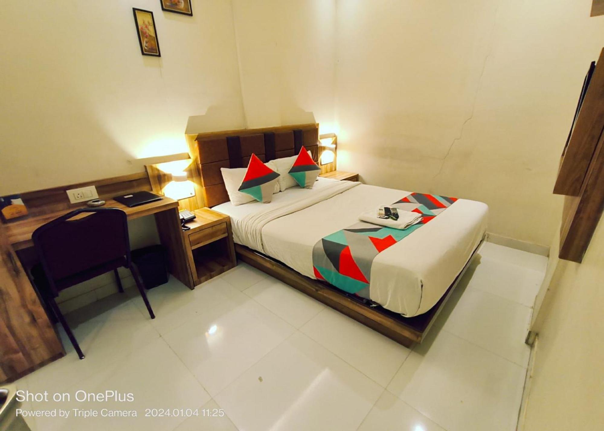 Gateway Inn Mumbai Bagian luar foto